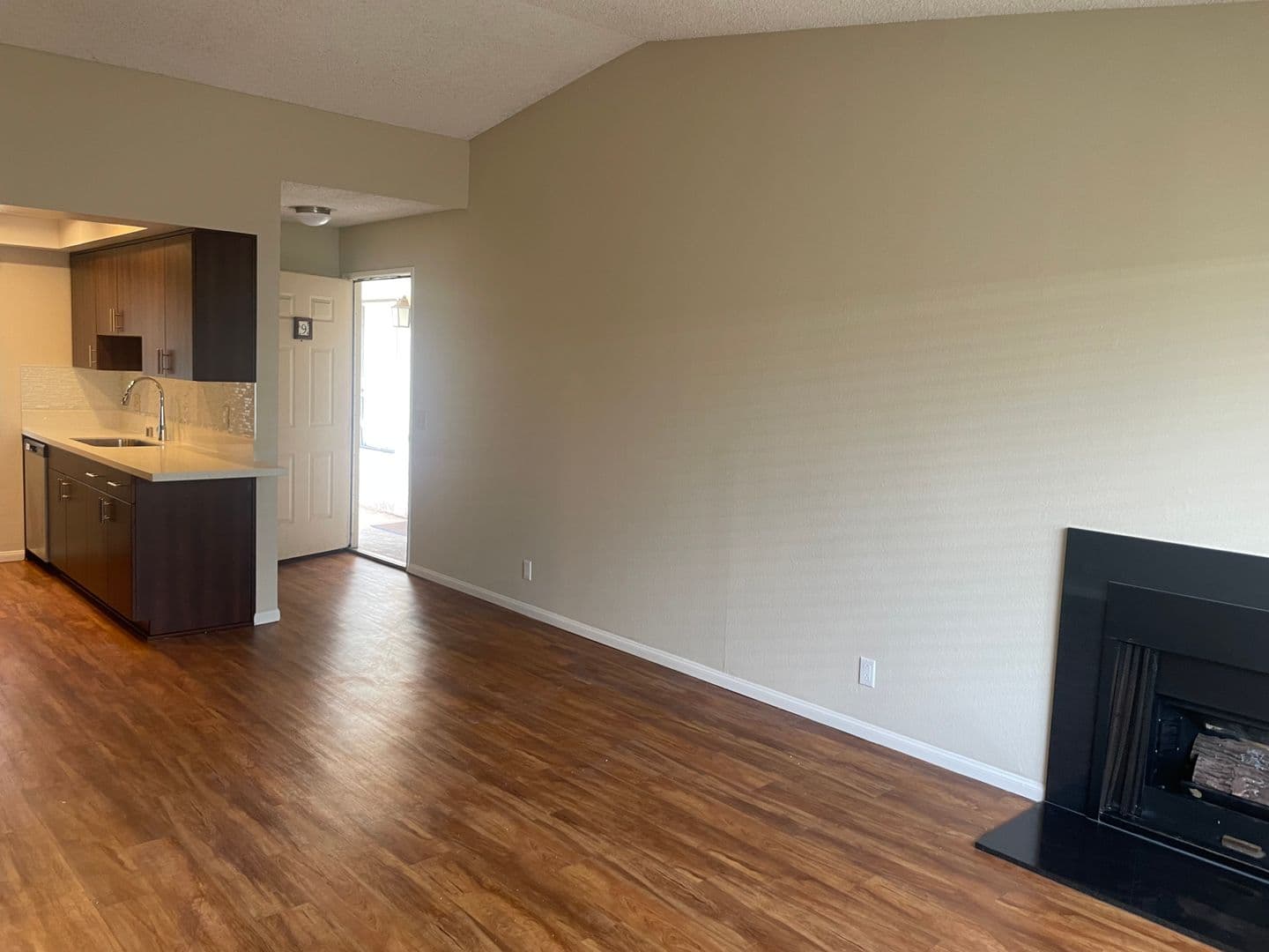 San Diego Apartment: 3821 Arizona Street