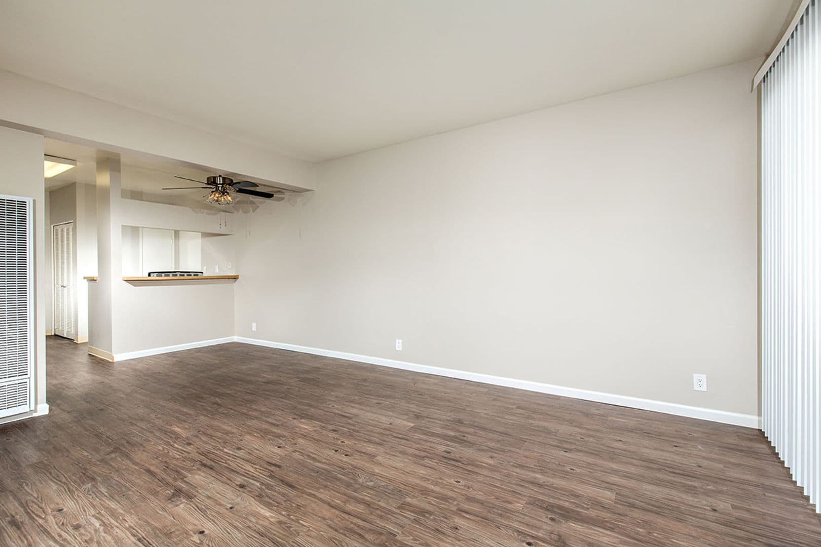 San Diego Apartment: 445 W University Avenue