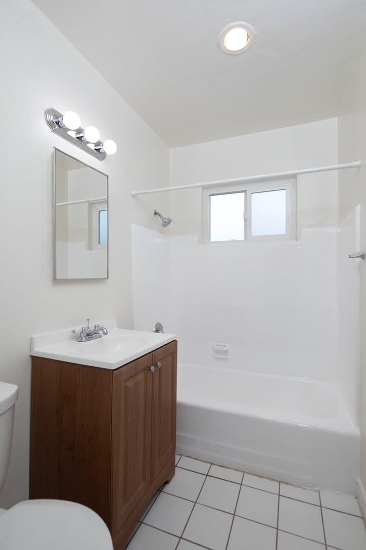 El Cajon Apartment: 802 Franklin Ave