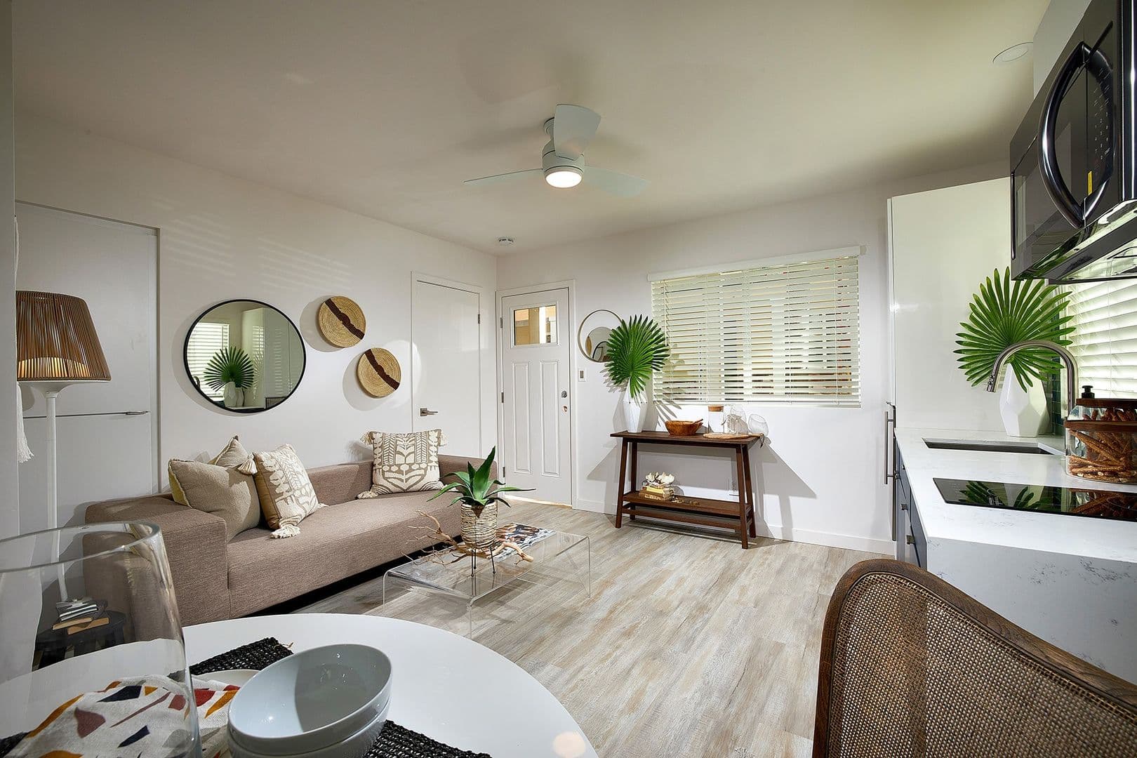 San Diego Apartment: 901-919 Turquoise Street