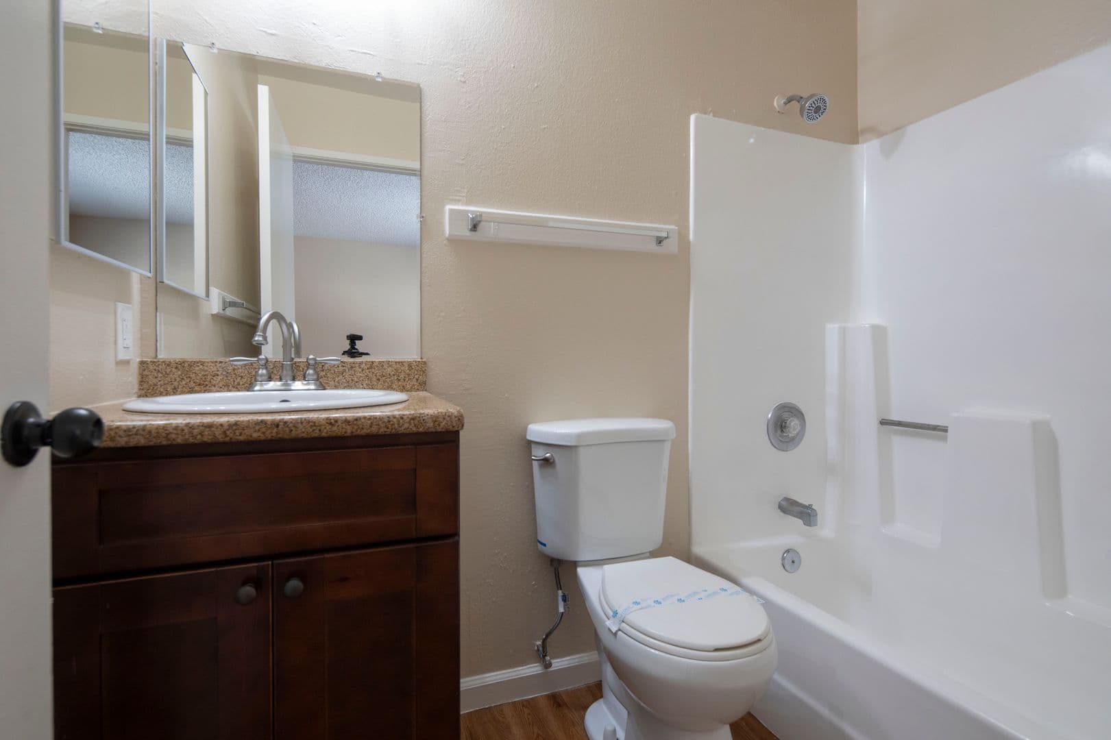 San Diego Apartment: 4335-4339 Hilltop Drive