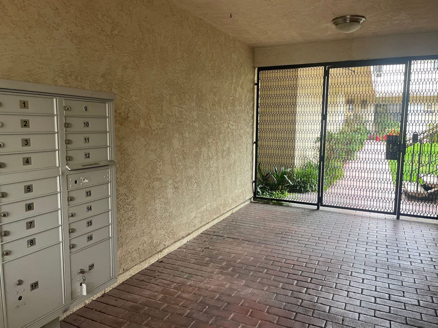 San Diego Apartment: 3821 Arizona Street