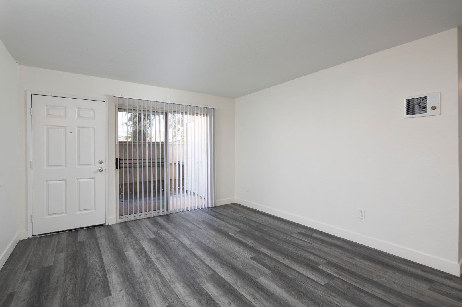National City Apartment: 31-131 N. Highland Avenue