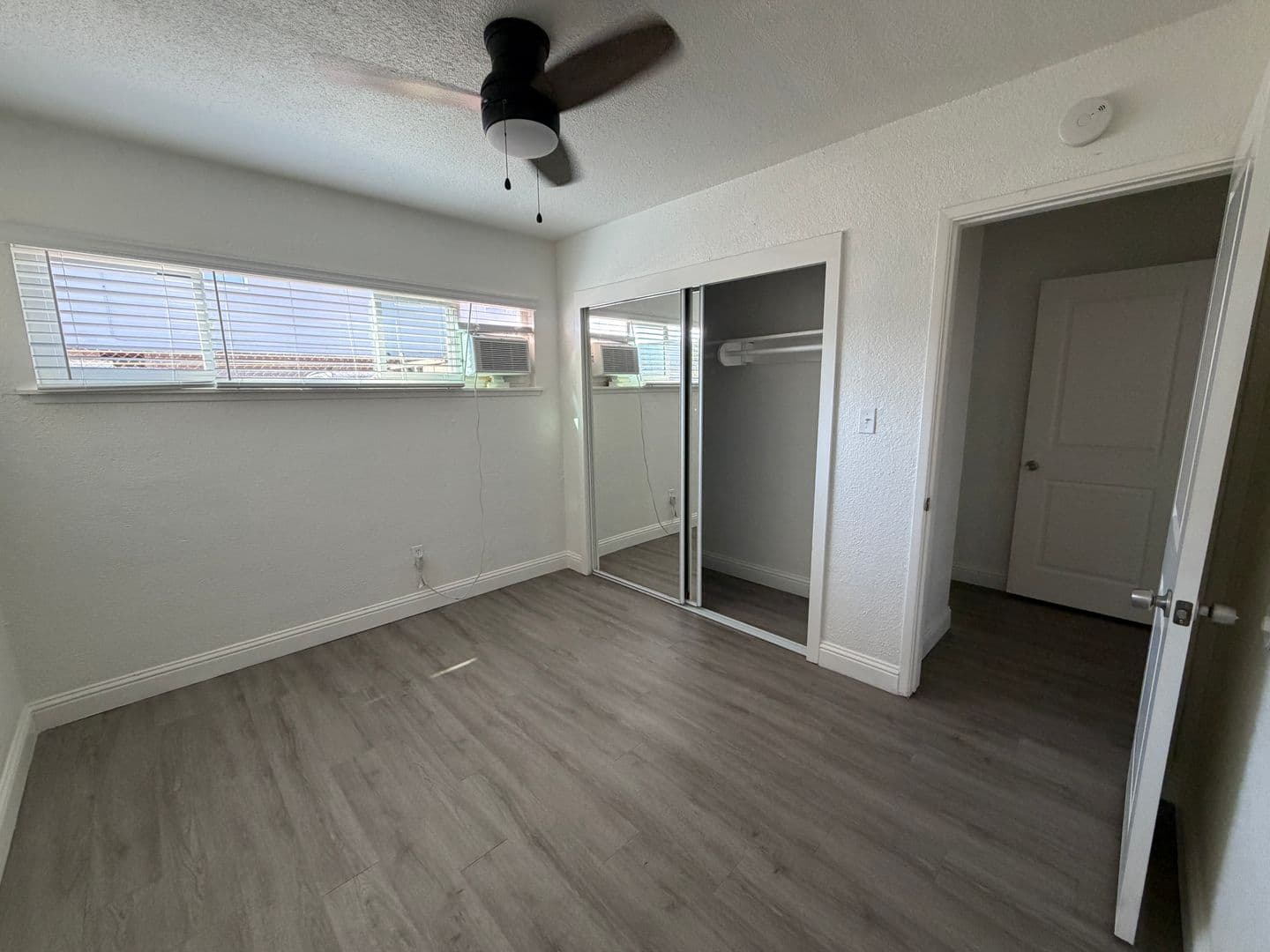 La Mesa Apartment: 5151-5197 Dailey Court