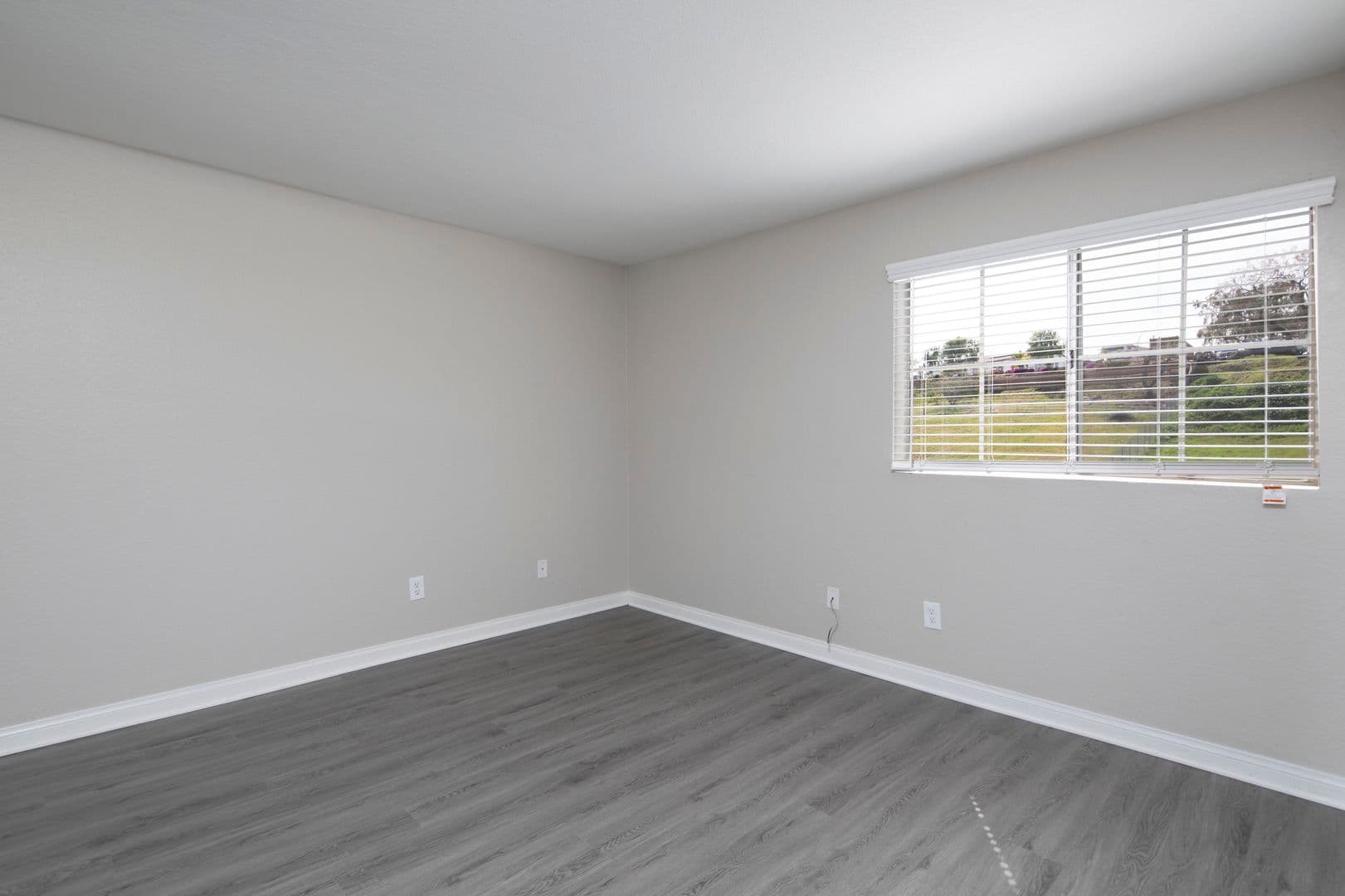 El Cajon Apartment: 8410 Los Coches Rd