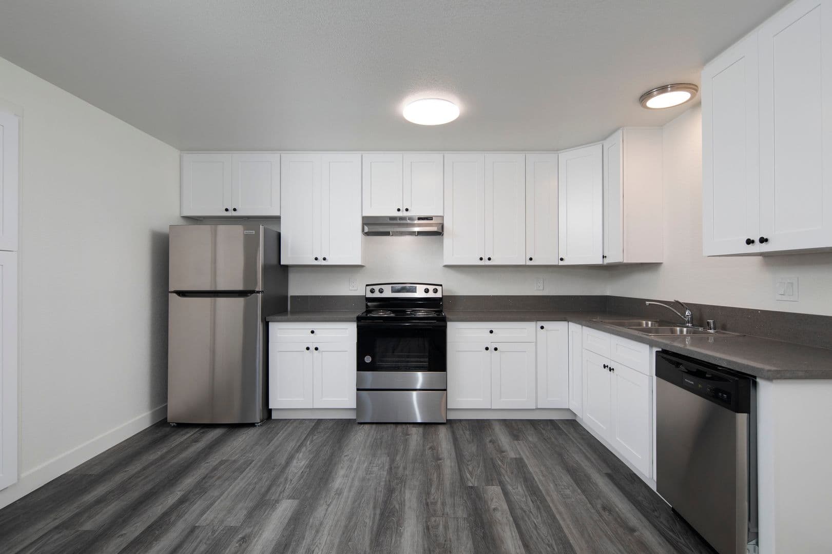 National City Apartment: 31-131 N. Highland Avenue