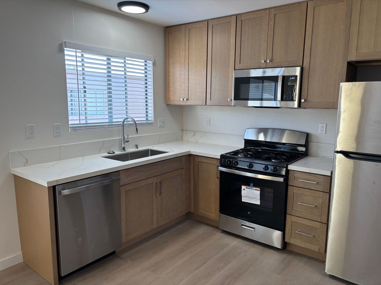 San Diego Apartment: 4537 Hamilton Street