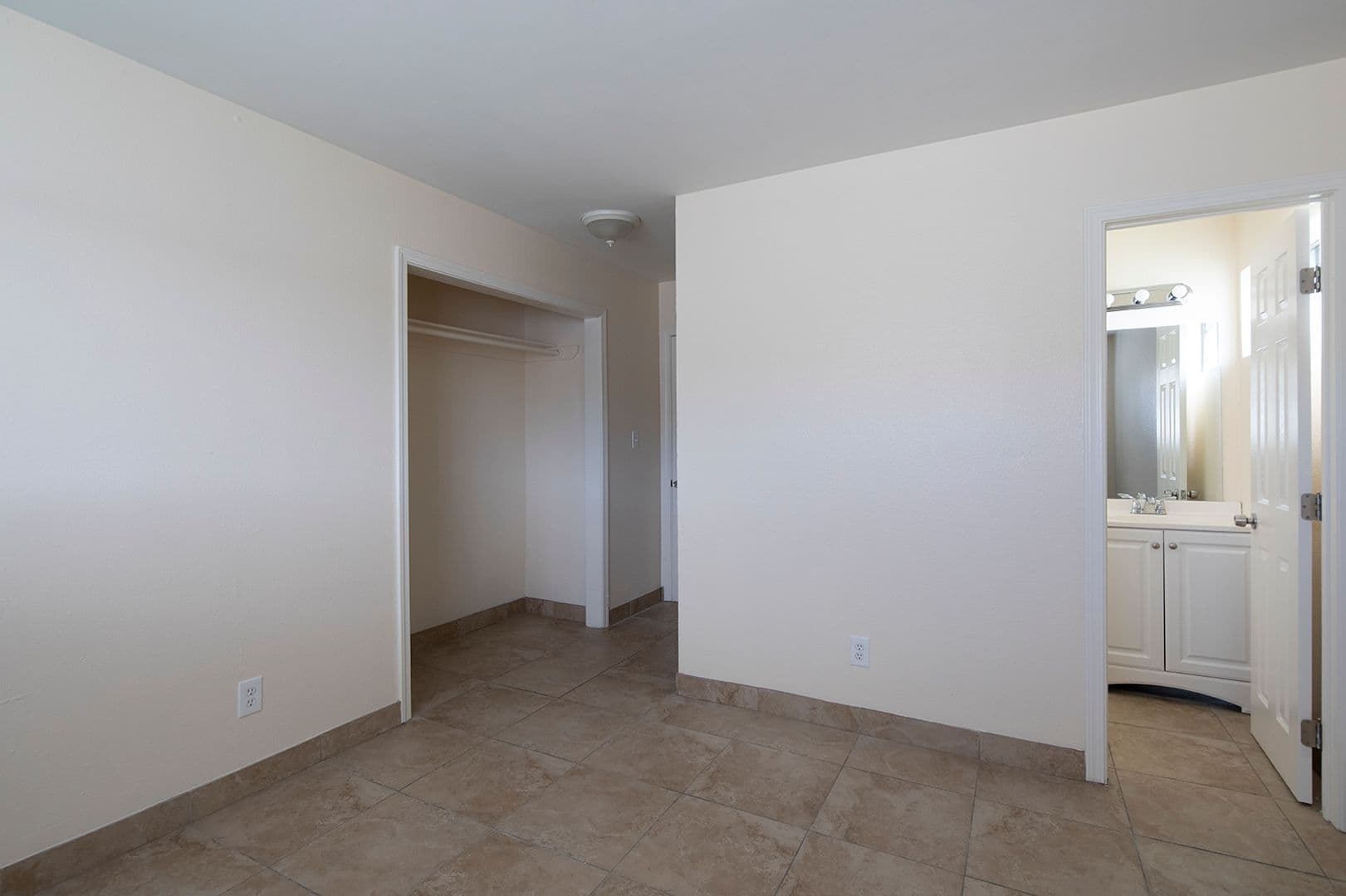 Spring Valley Apartment: 8914 - 8926 Delrose Avenue