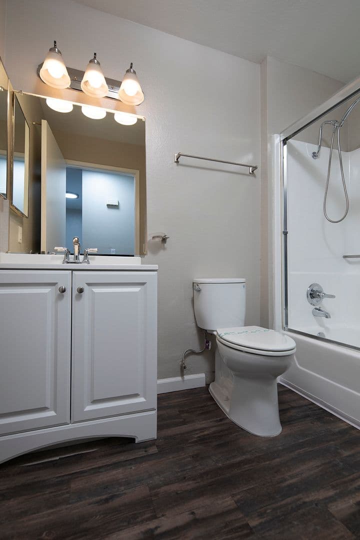 El Cajon Apartment: 303 East Madison Avenue