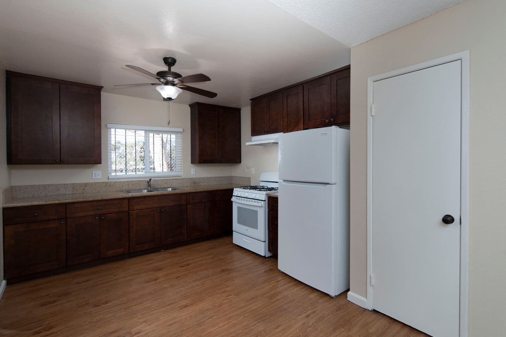 San Diego Apartment: 4335-4339 Hilltop Drive