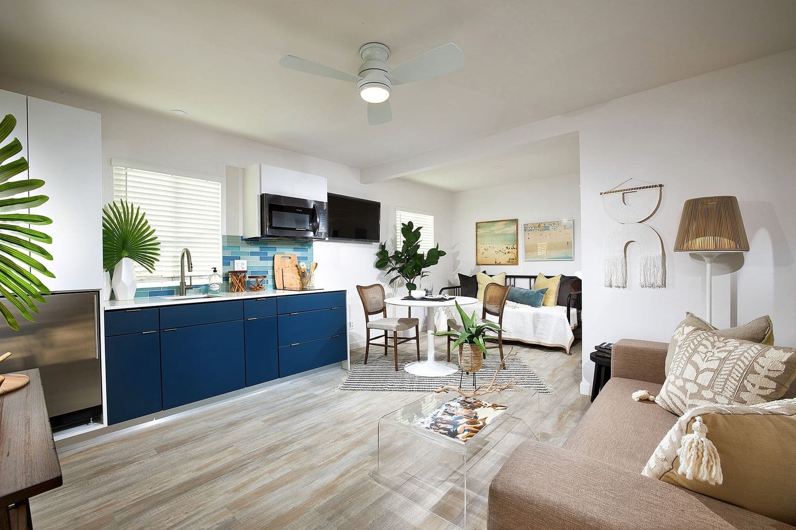 San Diego Apartment: 901-919 Turquoise Street