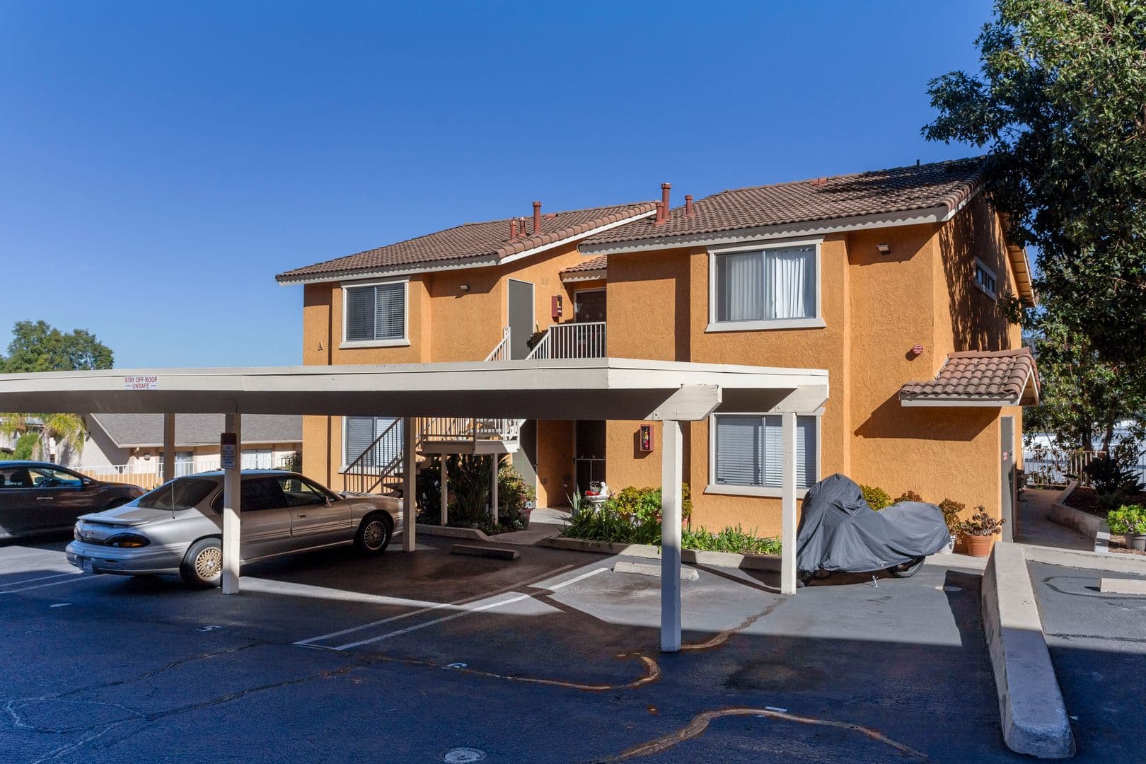 Vista Apartment: 1212 Calle Jules