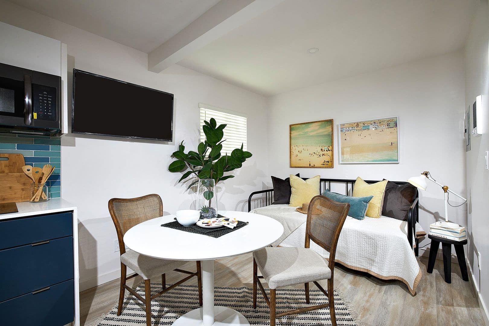 San Diego Apartment: 901-919 Turquoise Street