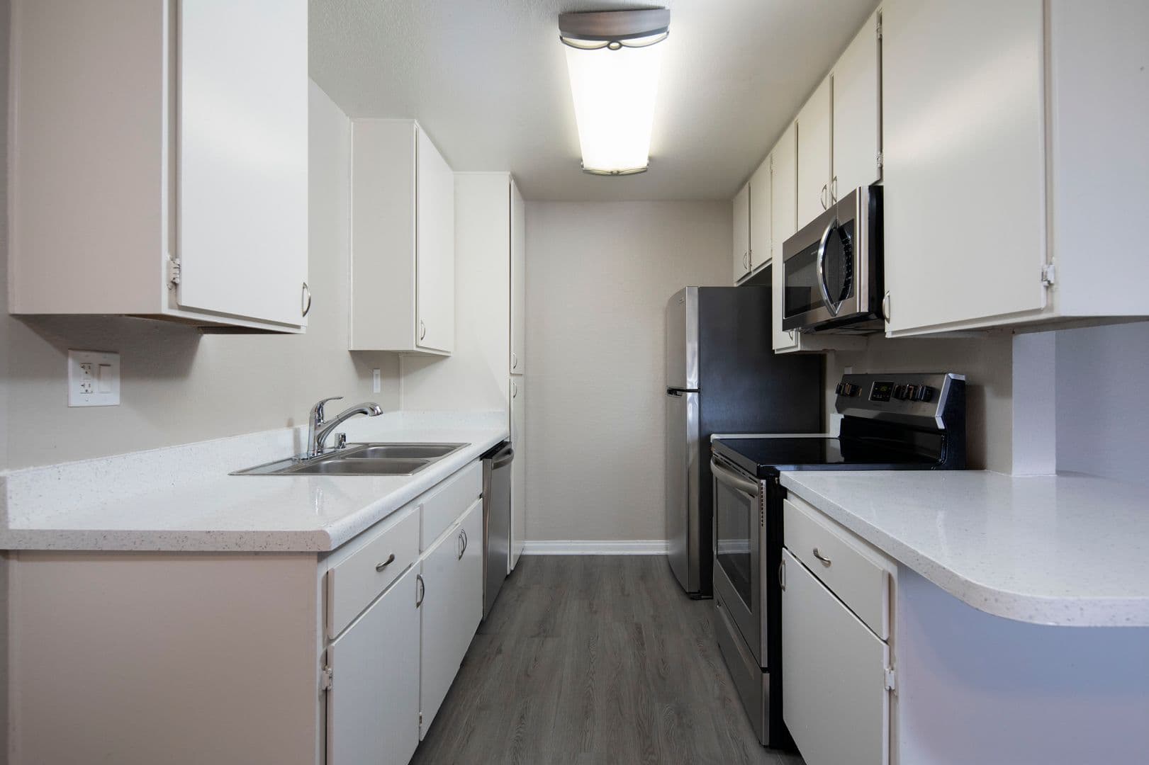 El Cajon Apartment: 8410 Los Coches Rd