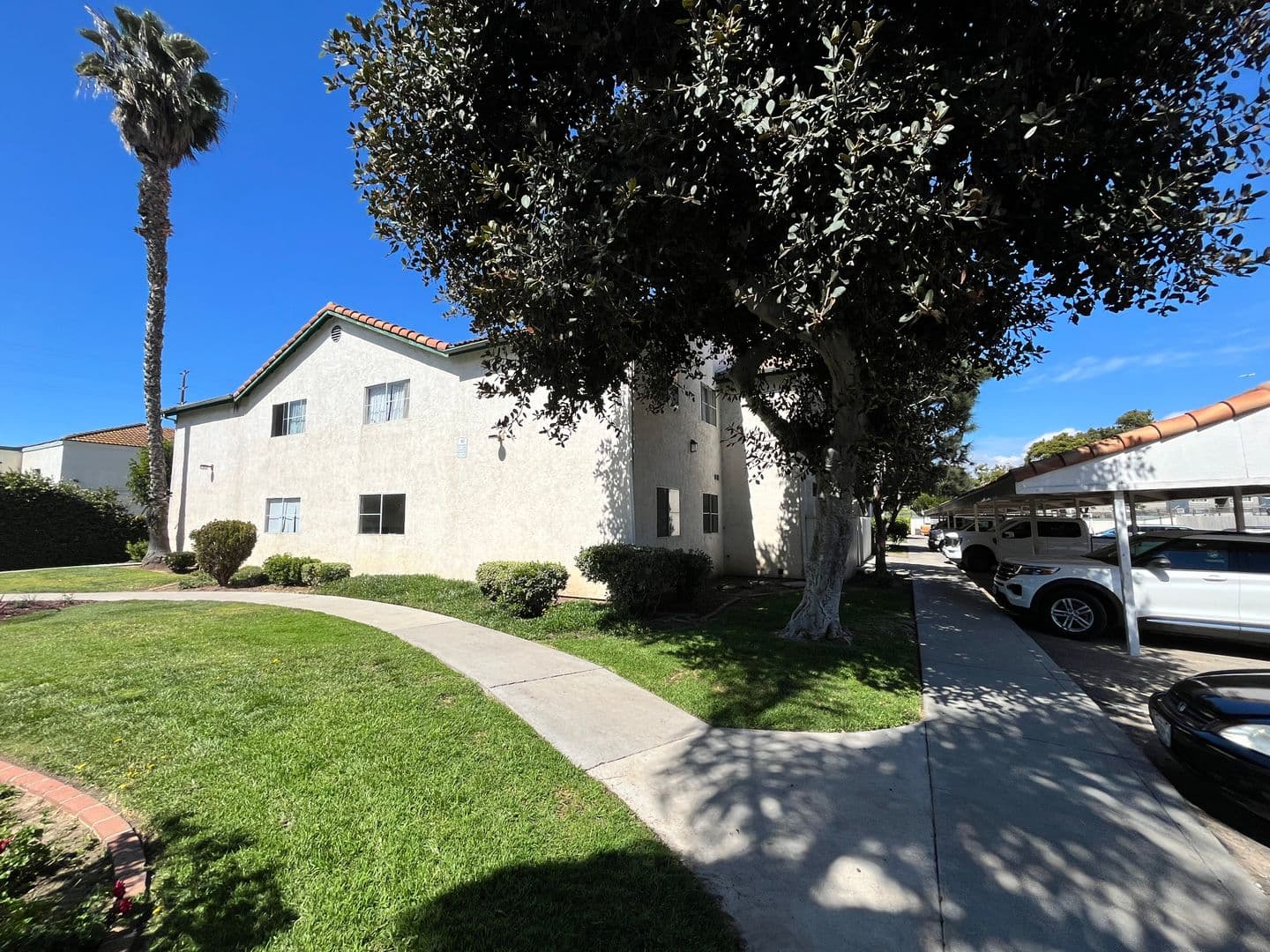 National City Apartment: 31-131 N. Highland Avenue