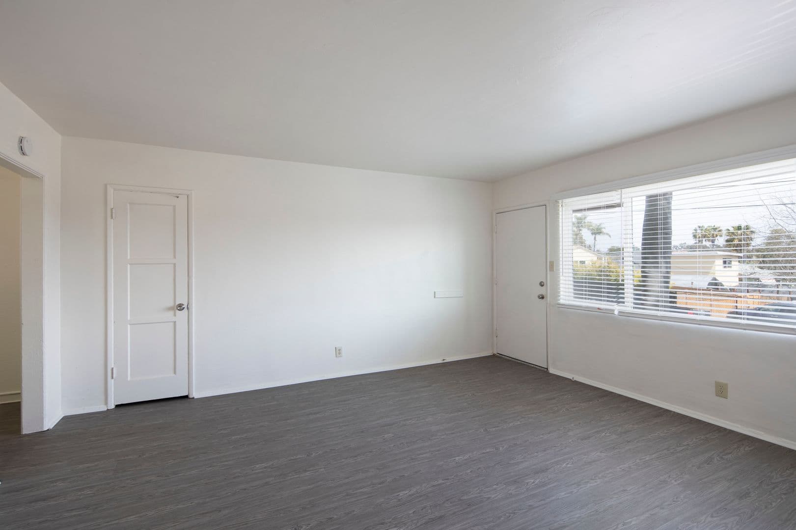 San Diego Apartment: 3933 National Avenue