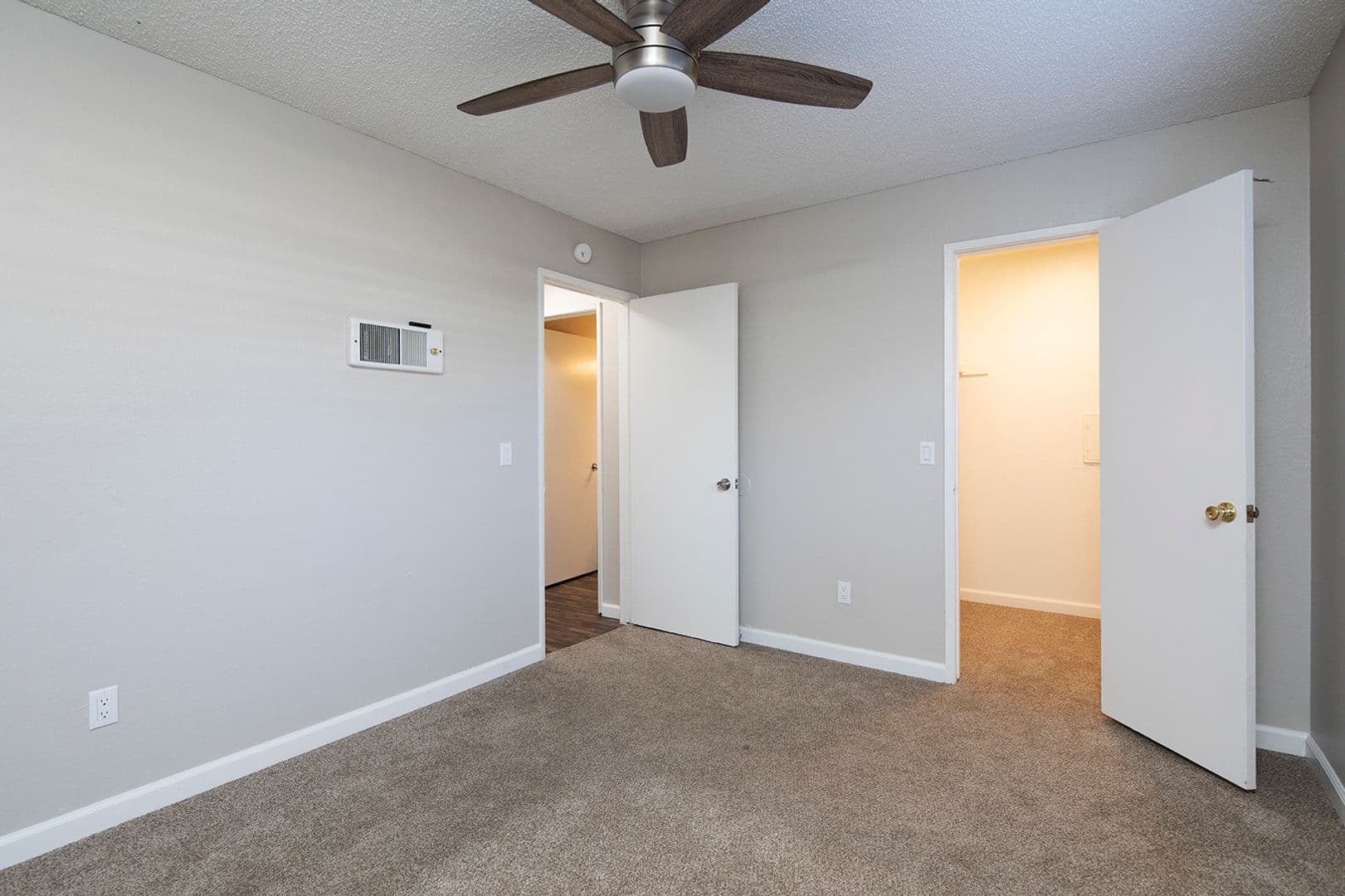 El Cajon Apartment: 303 East Madison Avenue