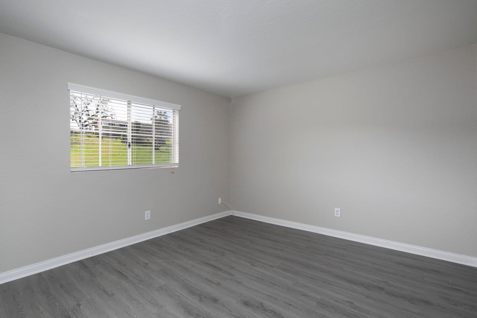 El Cajon Apartment: 8410 Los Coches Rd