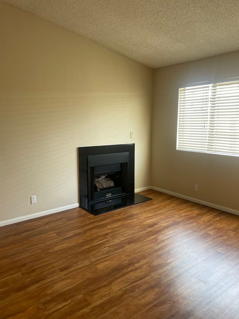 San Diego Apartment: 3821 Arizona Street