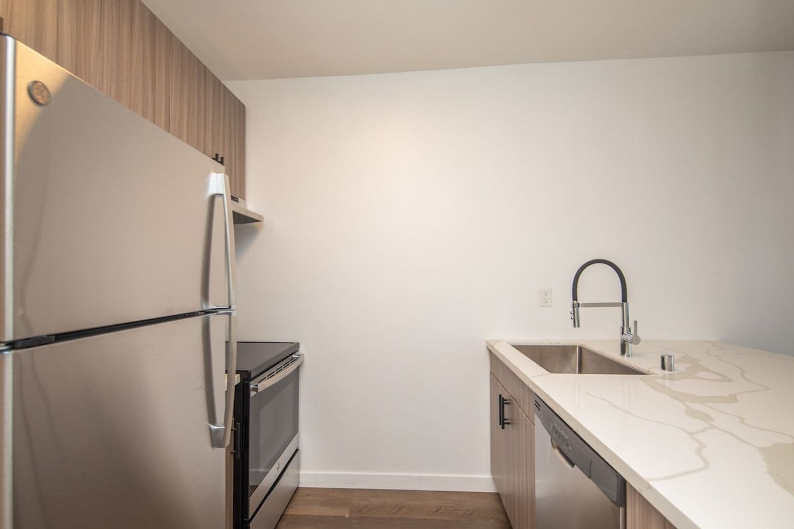 San Diego Apartment: 4188 5th Ave