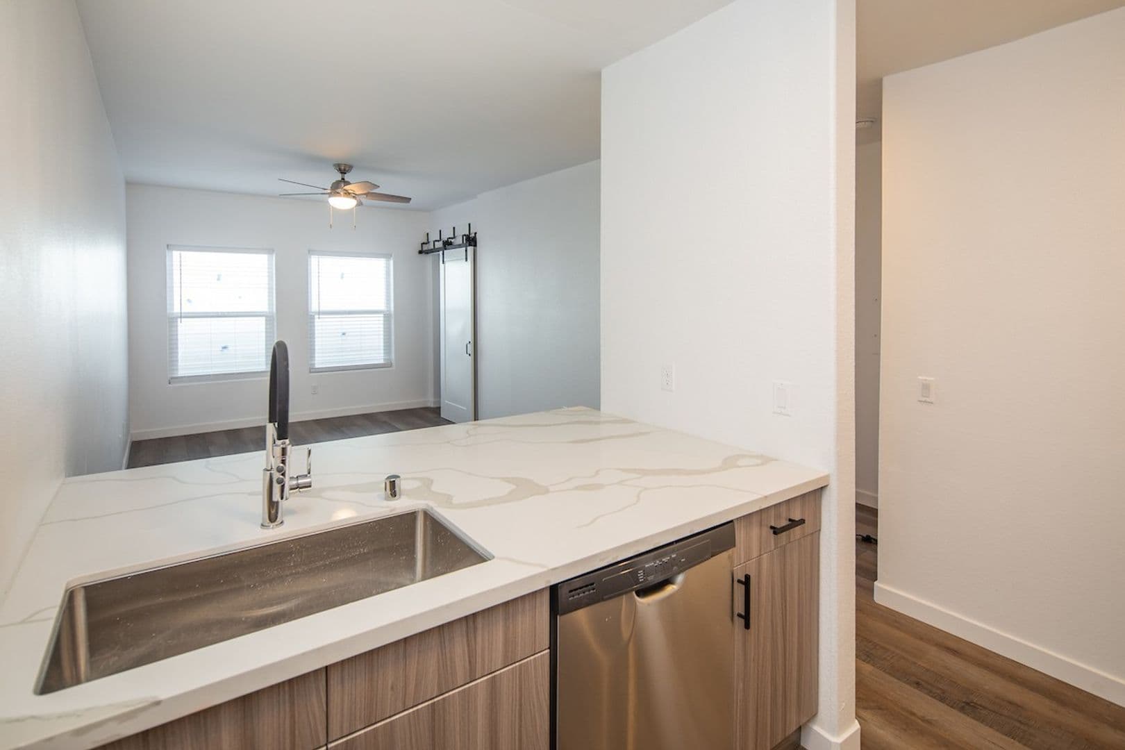 San Diego Apartment: 4188 5th Ave