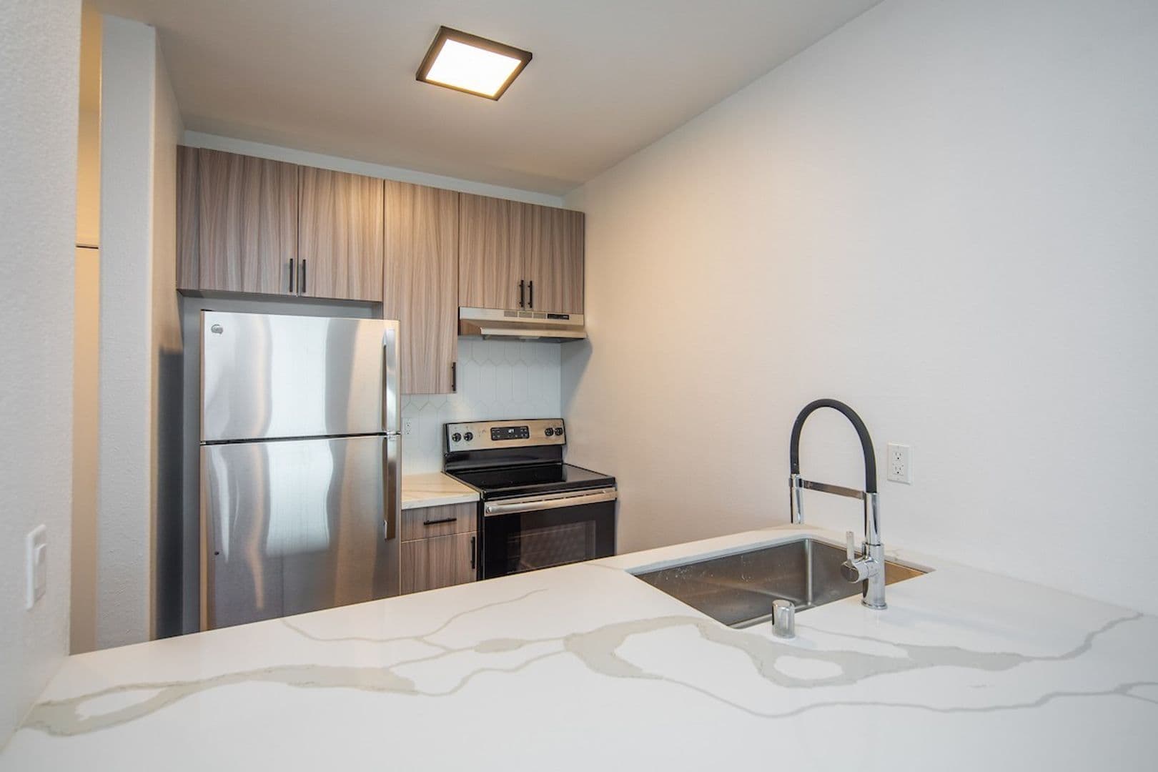 San Diego Apartment: 4188 5th Ave