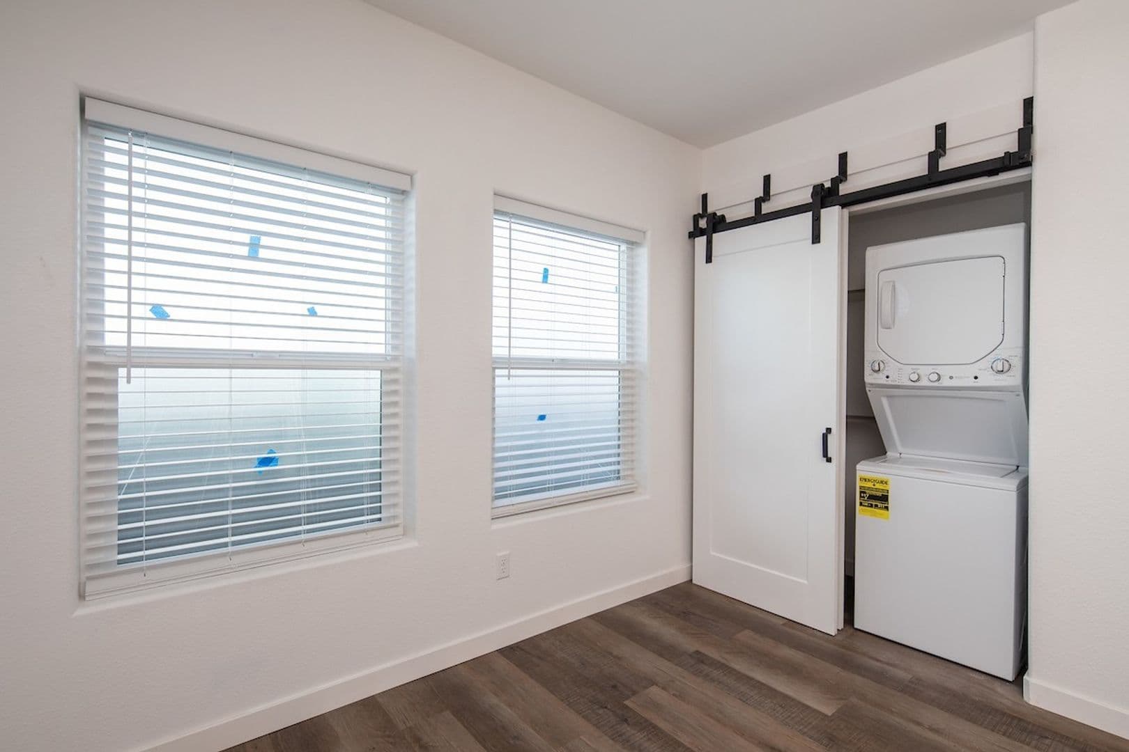 San Diego Apartment: 4188 5th Ave