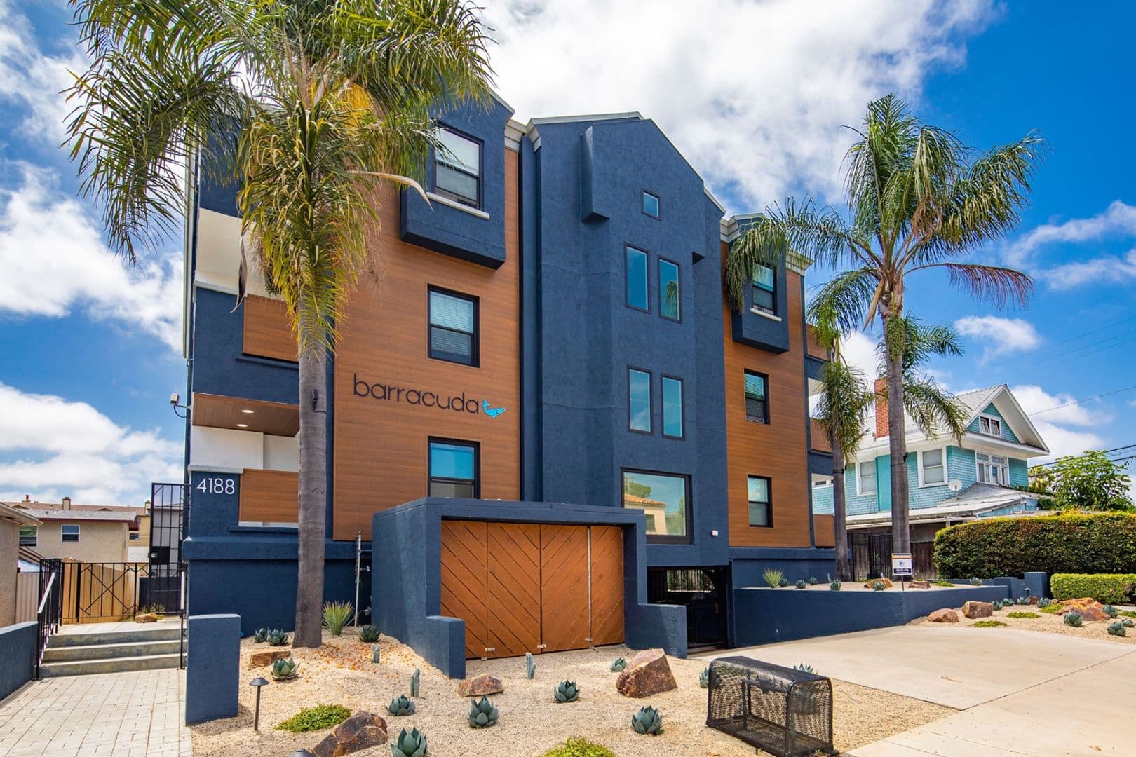 San Diego Apartment: 4188 5th Ave