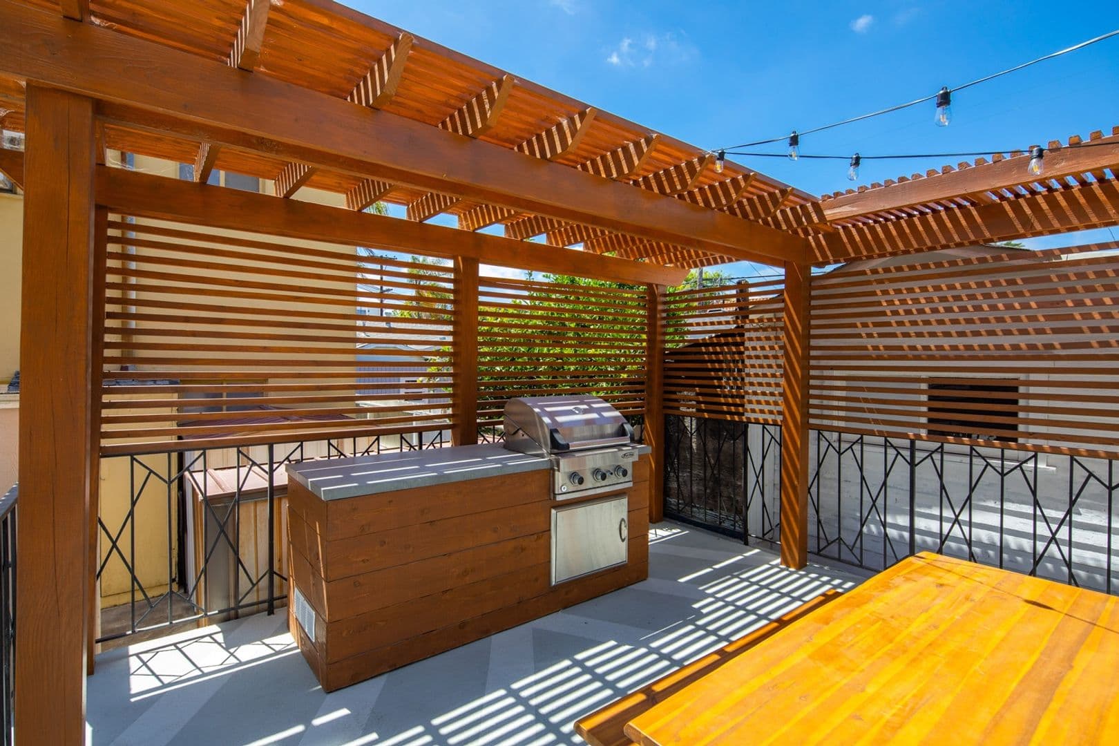San Diego Apartment: 4188 5th Ave