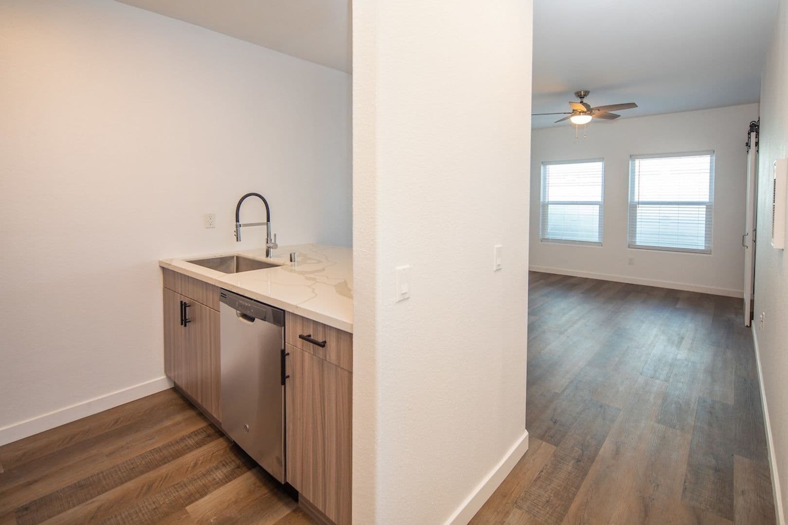 San Diego Apartment: 4188 5th Ave