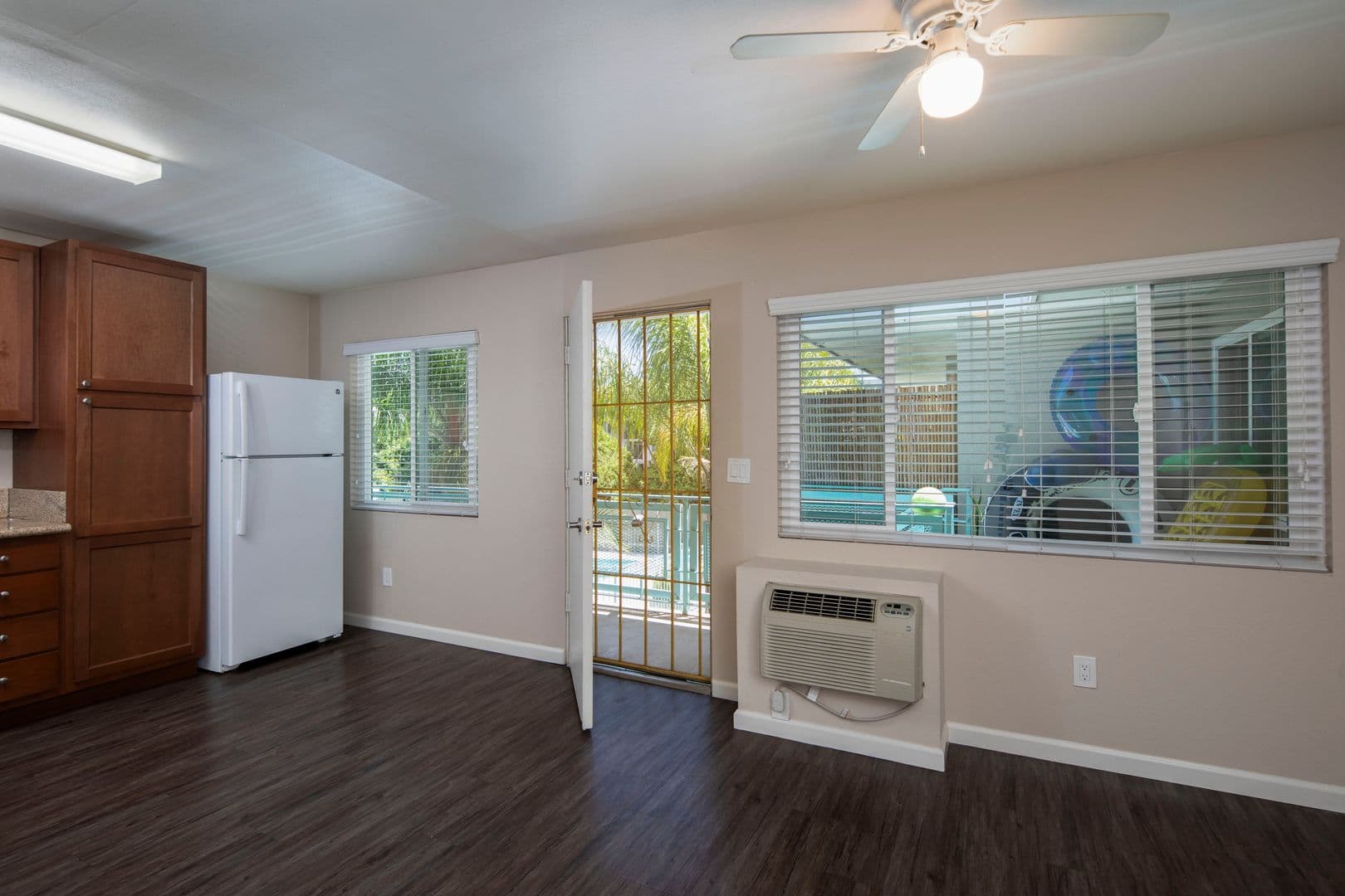 La Mesa Apartment: 8561 Mellmanor Drive