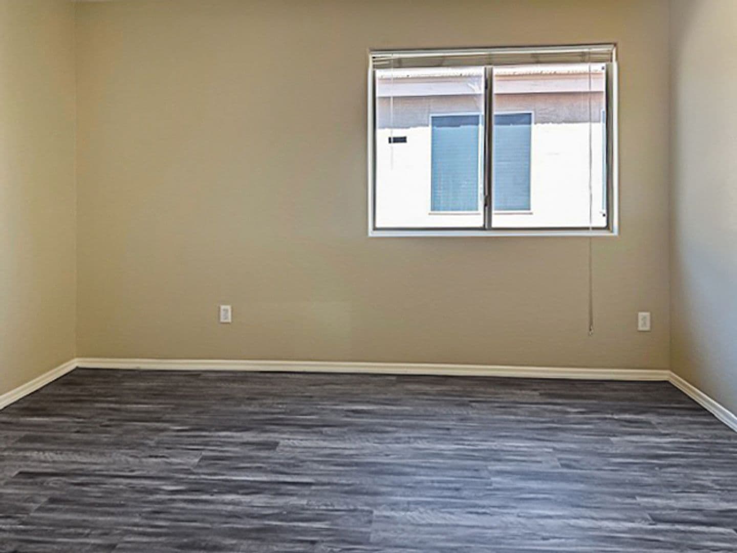 Surprise House: 13410 W Watson Lane