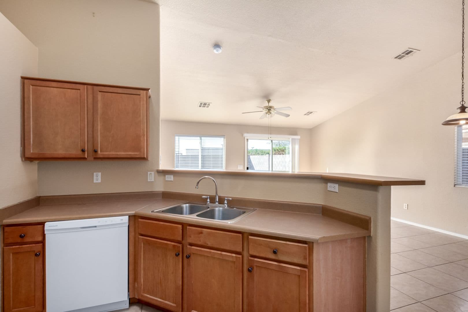 Buckeye House: 1621 E Ash Ave