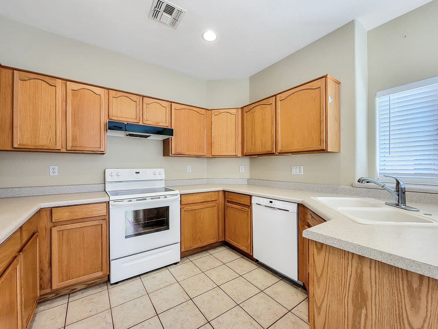 Goodyear House: 14173 W Weldon Ave