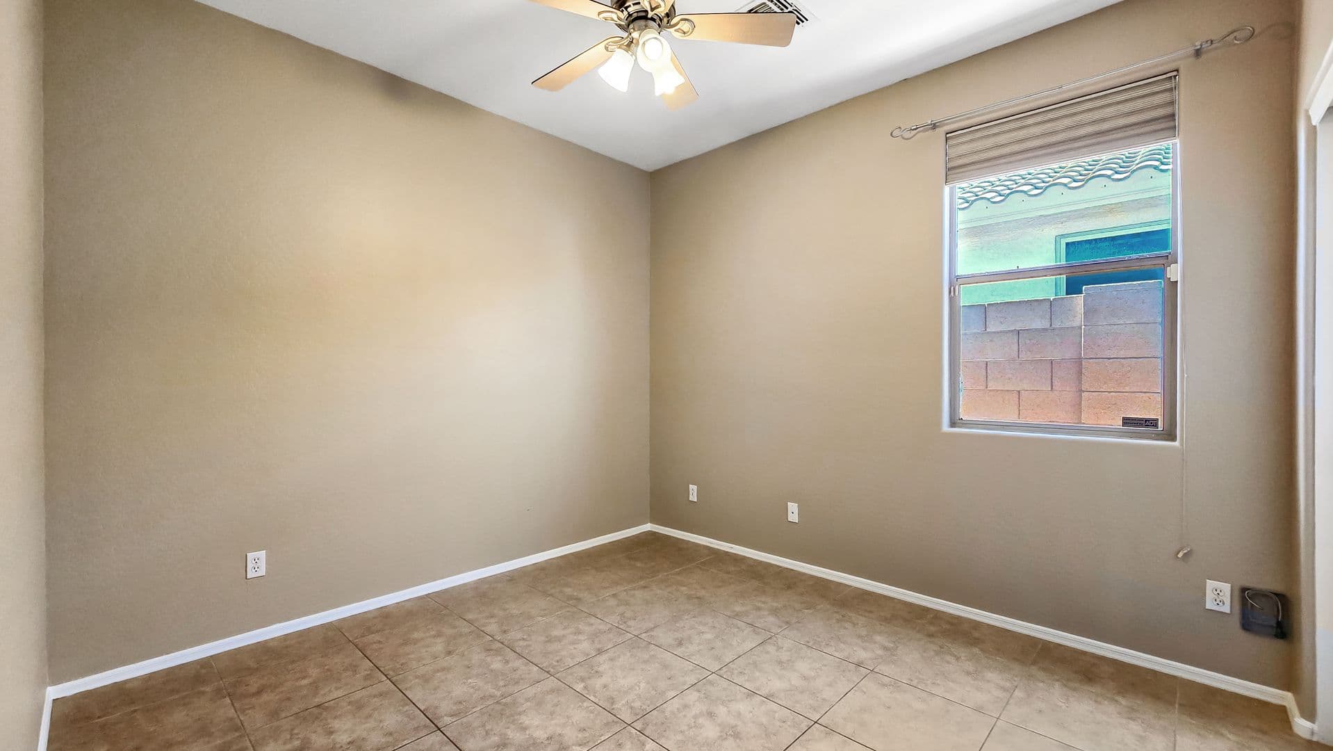 Litchfield Park House: 12523 W Estero Ln