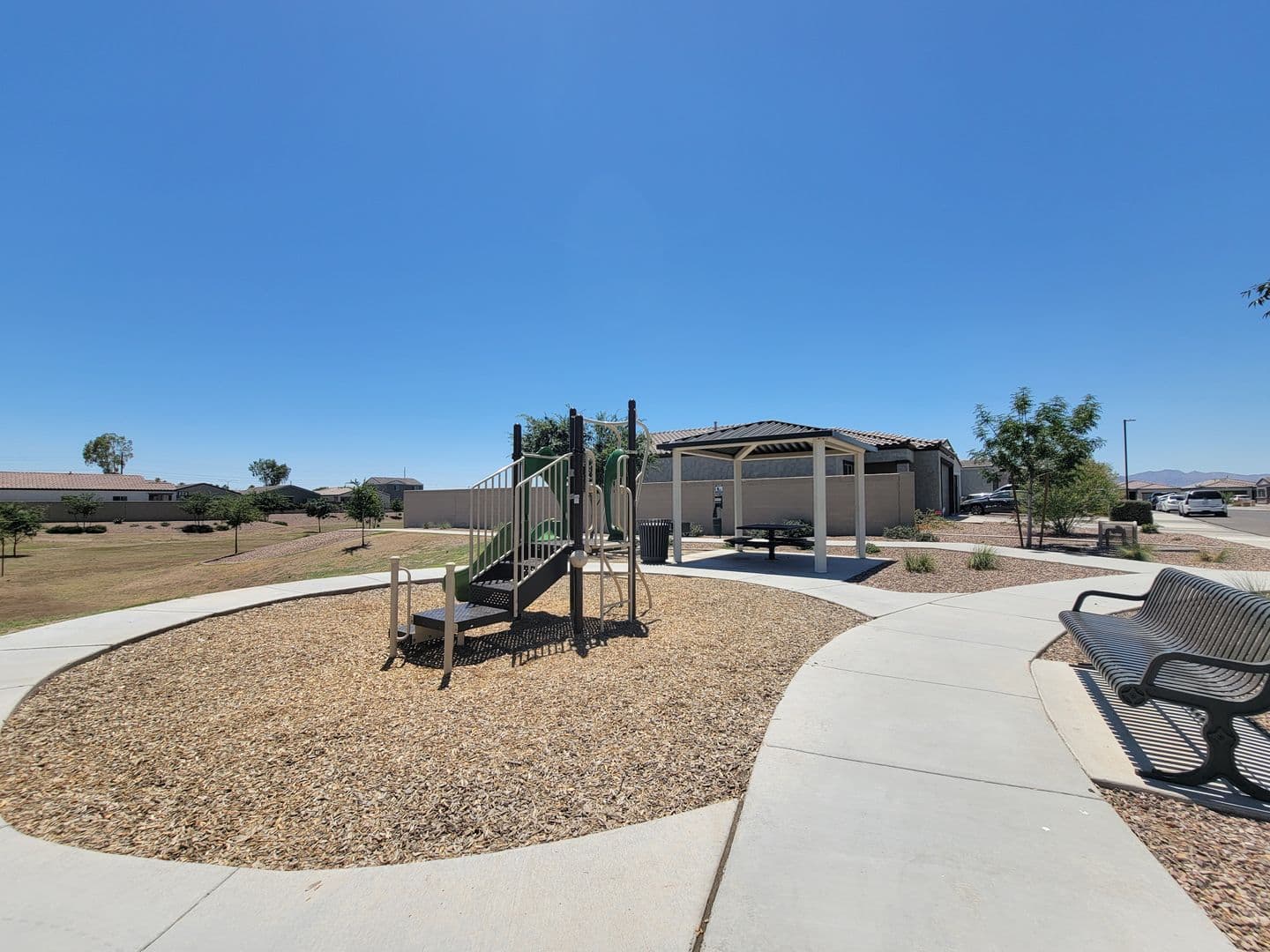 Glendale House: 12736 W Midway Ave