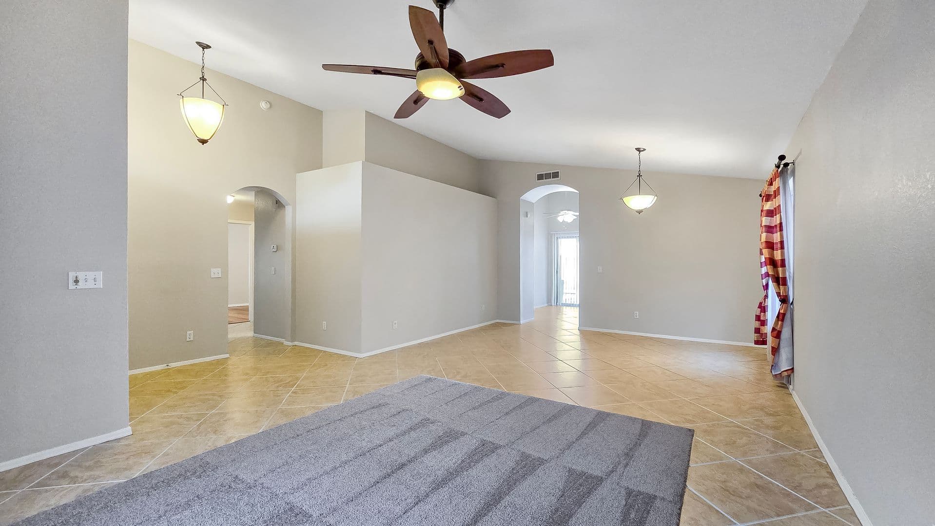 Peoria House: 11224 W ALICE AVE