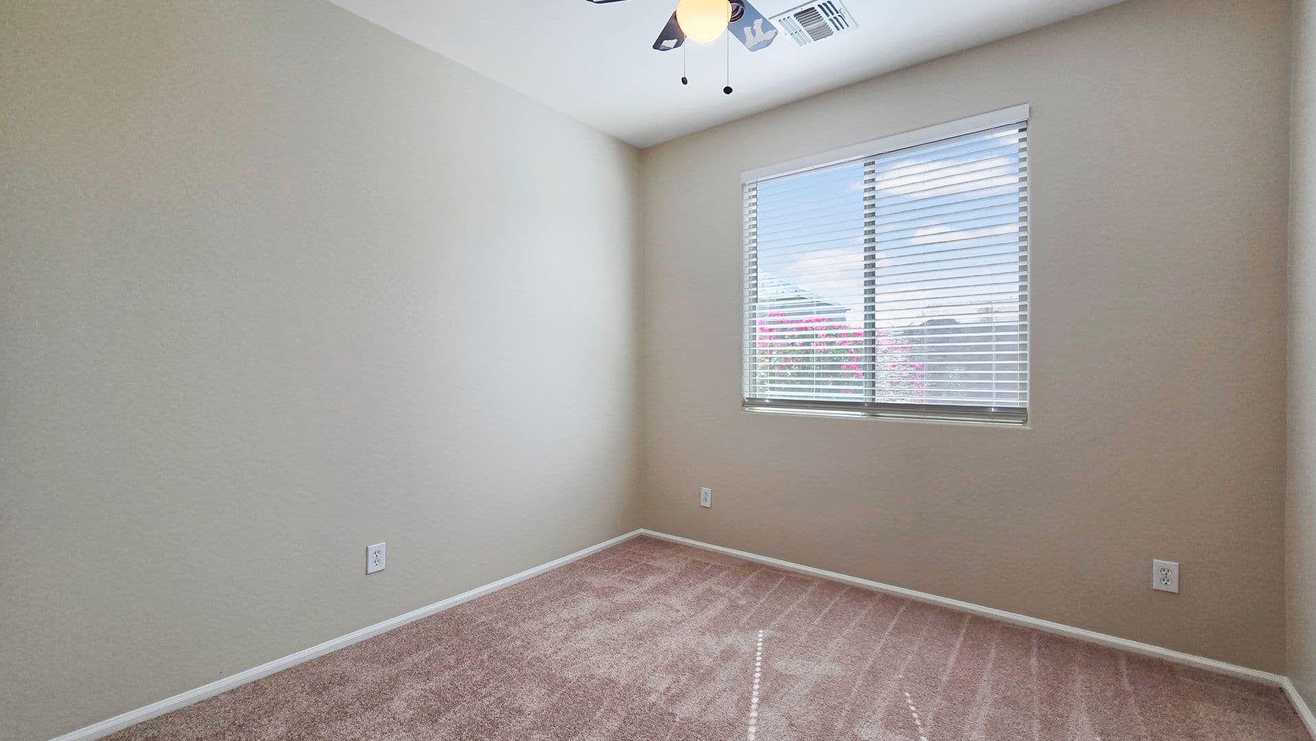 Goodyear House: 617 S 165th Ave