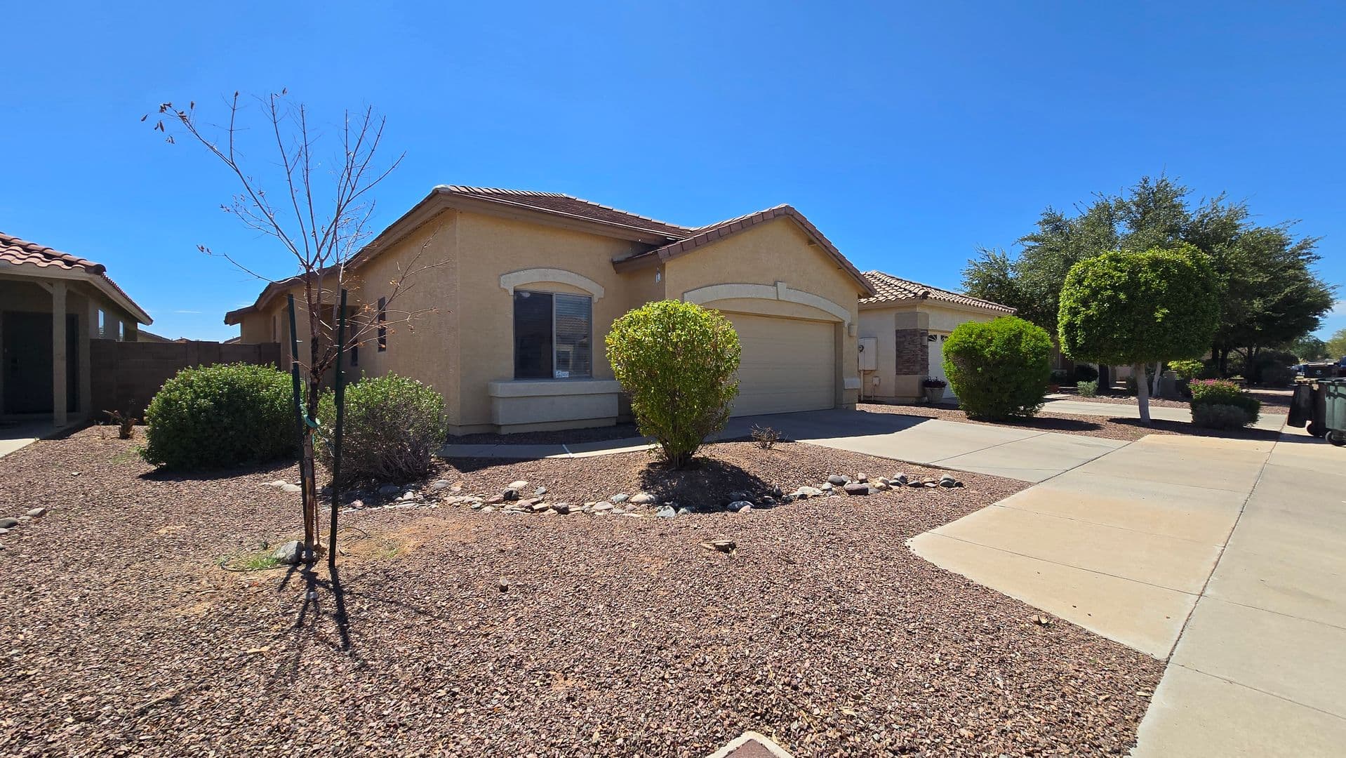 Litchfield Park House: 12523 W Estero Ln