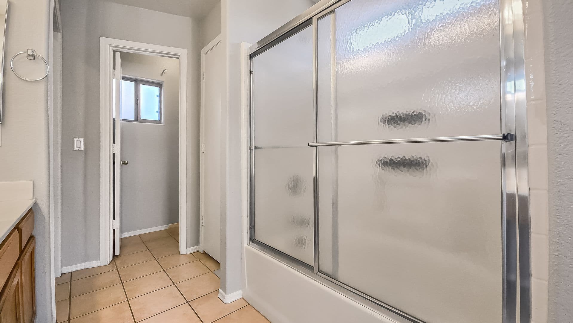 Surprise House: 13344 W Desert Lane