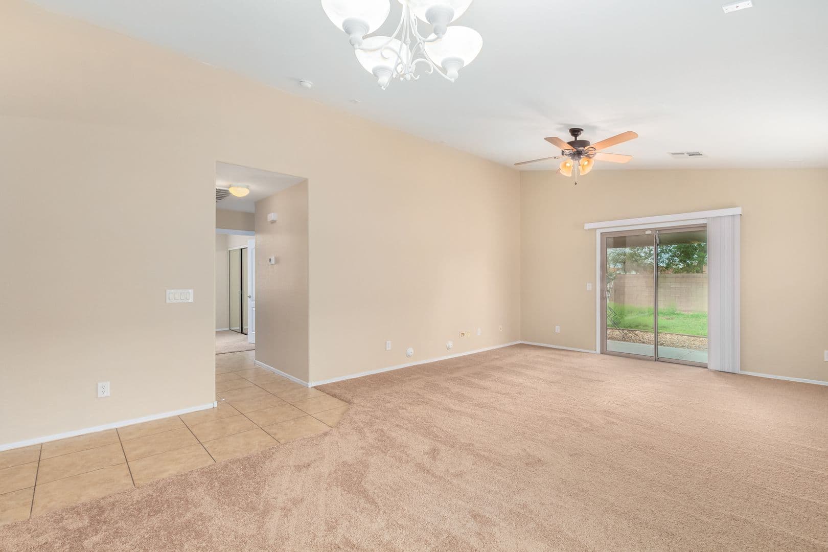 Goodyear House: 946 S 166th Ave