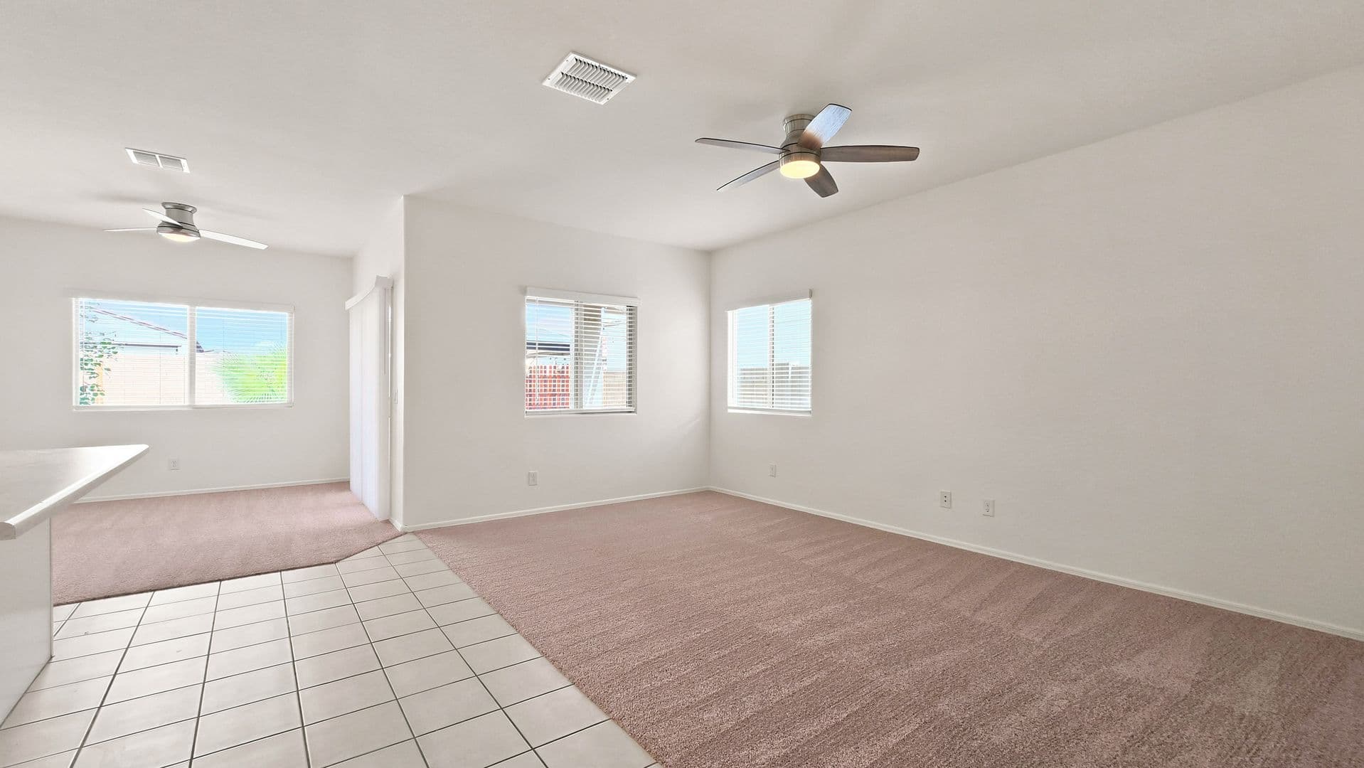 Glendale House: 12736 W Midway Ave