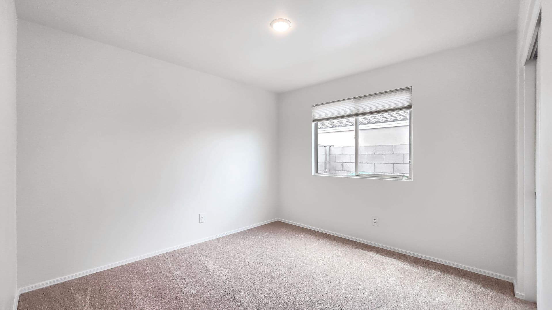 Buckeye House: 8562 S 253rd Ave