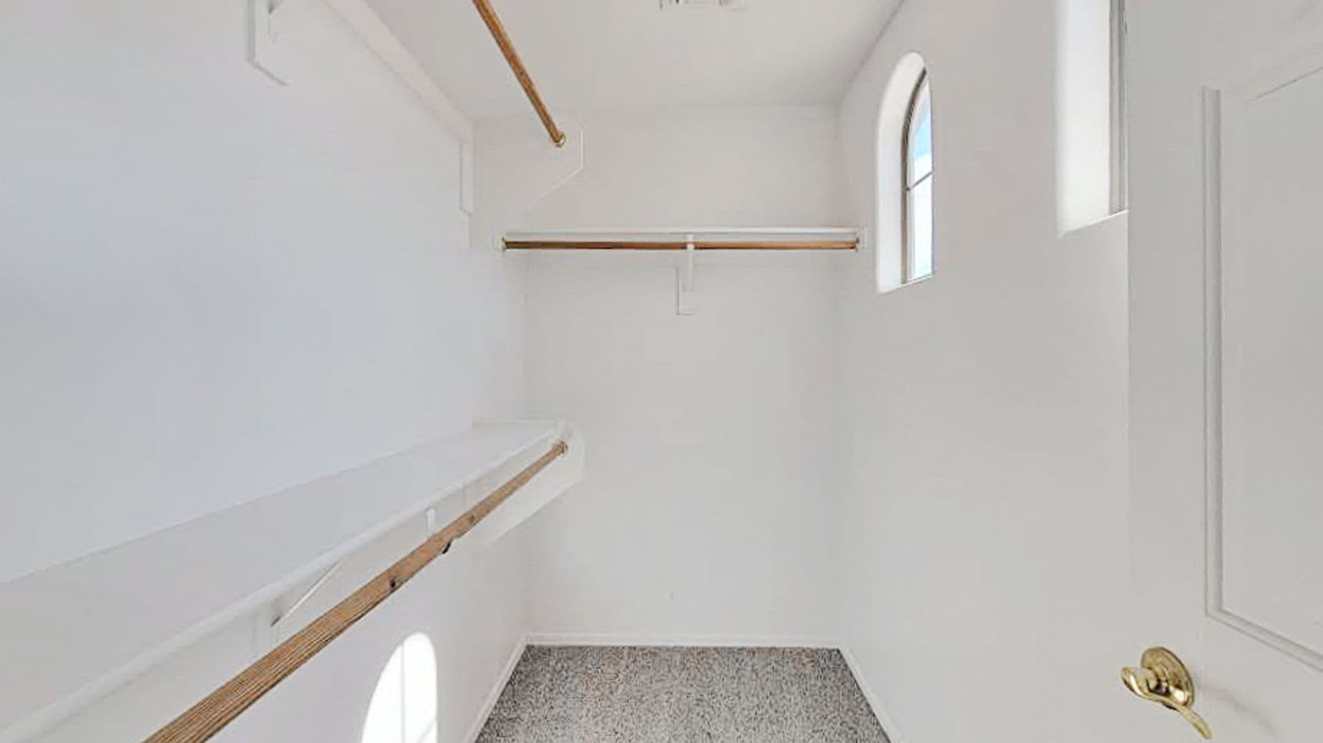 Surprise House: 17282 W Elm St