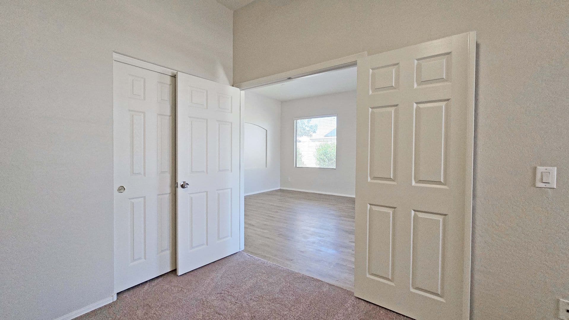 Goodyear House: 13588 W Alvarado Dr