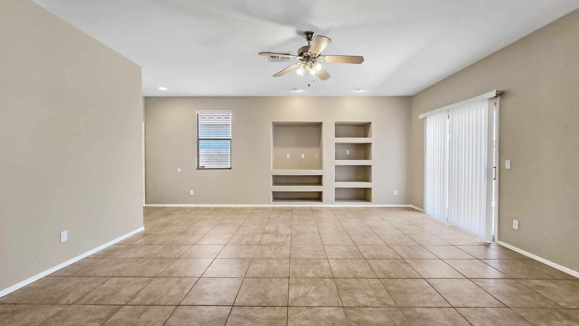 Litchfield Park House: 12523 W Estero Ln