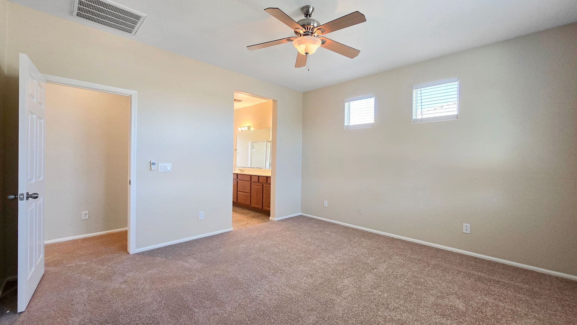 Goodyear House: 617 S 165th Ave