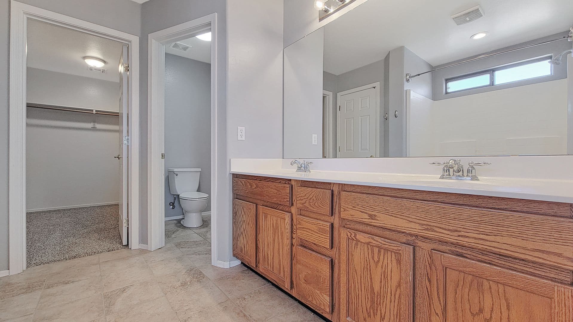 Surprise House: 17282 W Elm St