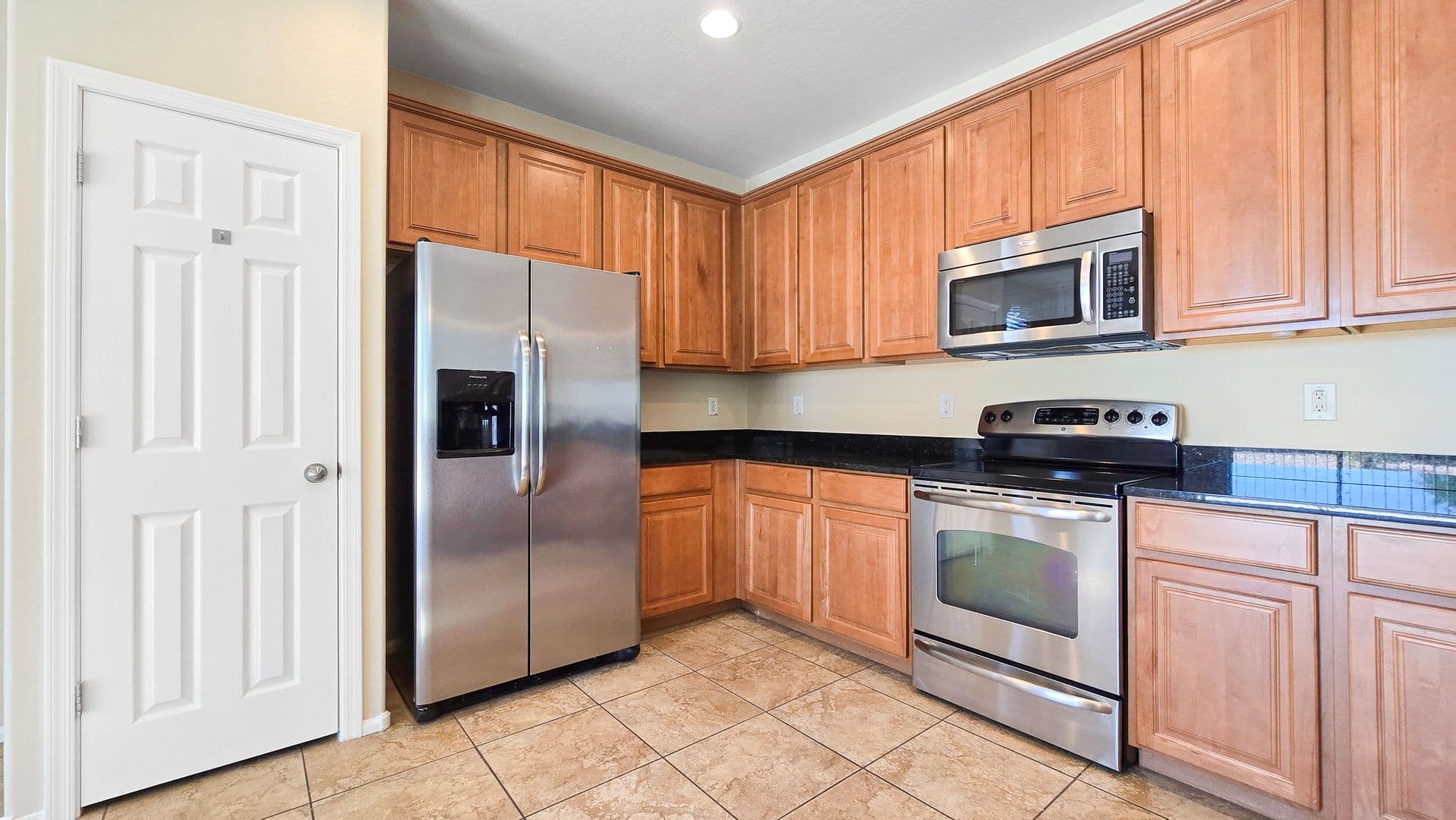 Goodyear House: 617 S 165th Ave