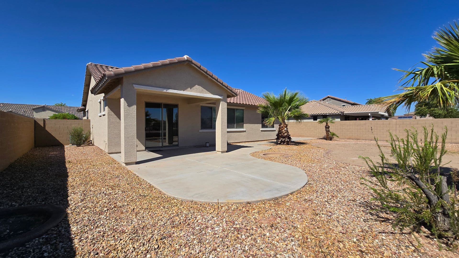 Goodyear House: 617 S 165th Ave